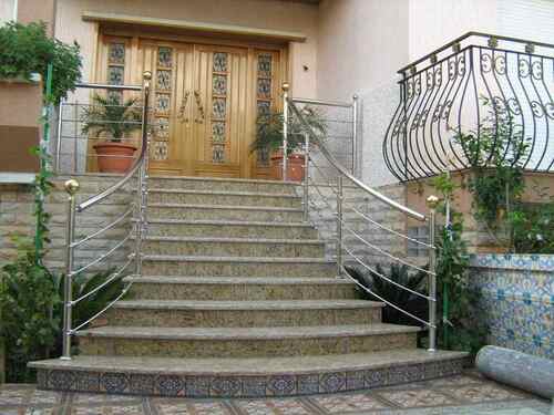 najnowsza sprawa firmy na temat WinscoMetal Custom Stainless Steel Cable Railing Project for Residential Outdoor Staircase