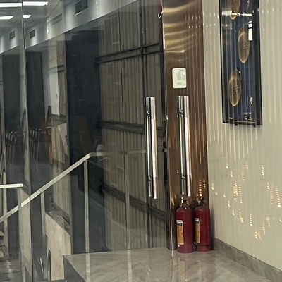 Kolory podstawowe Produkcja metalu ze stali nierdzewnej Lustrzane wykończenie Niestandardowa produkcja klamek