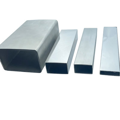 Decorativo TUBO PROSTOKĄTNA BRILLANTE POLEROWANA 600 C-304 X 6 METROS Płaska rura ze stali nierdzewnej Inox